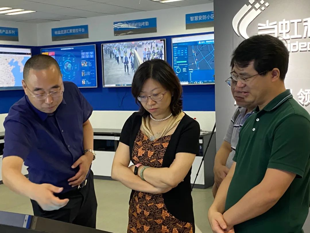 杭州市科技局党组书记周扬一行考察调研ag平台网站科技